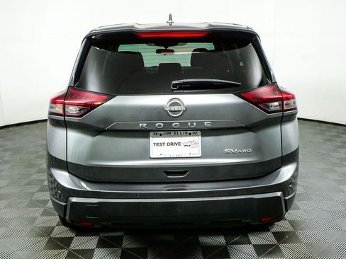 Used 2024 Nissan Rogue SV AWD/4WD image 26