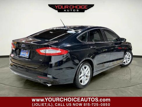 Used 2016 Ford Fusion SE image 8