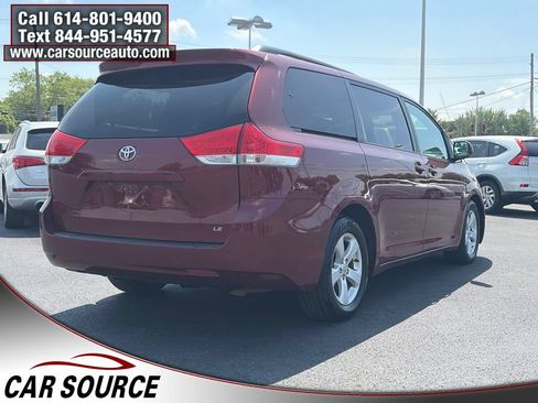 Used 2012 Toyota Sienna LE w/ Towing Pkg FWD image 5
