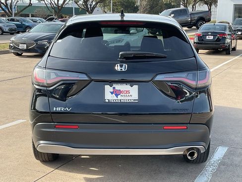 Used 2025 Honda HR-V Sport image 6
