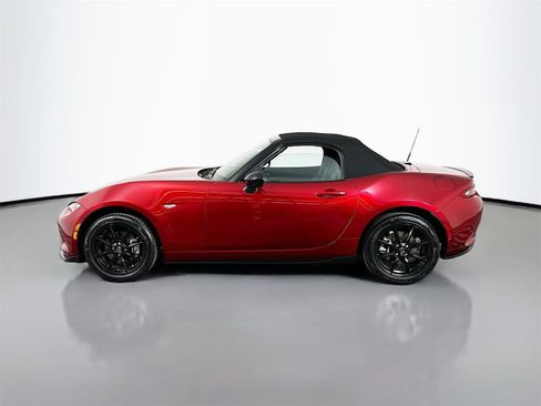 Certified 2023 MAZDA MX-5 Miata Sport w/ Appearance Package image 4