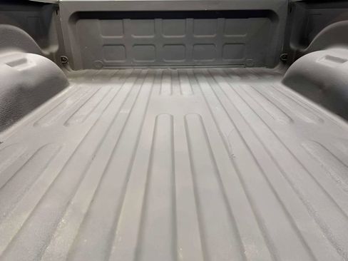 Used 2019 RAM 1500 Express w/ Wheel & Sound Group AWD/4WD image 9