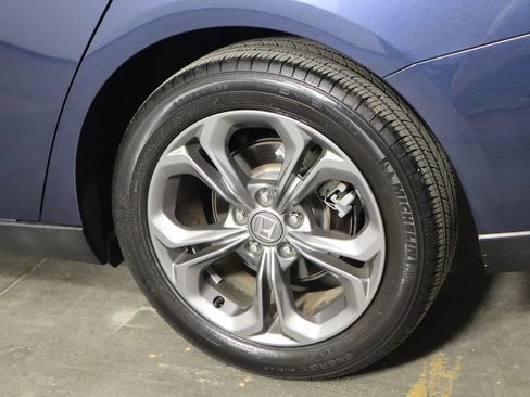Used 2023 Honda Accord EX image 37