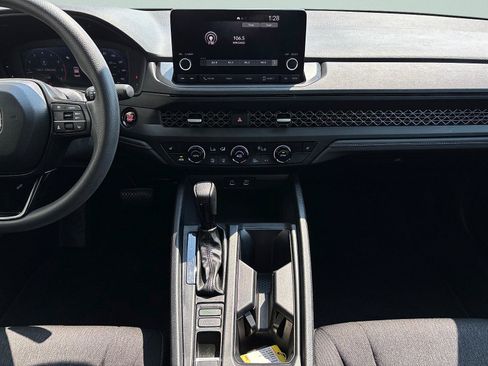 Certified 2023 Honda Accord EX image 32