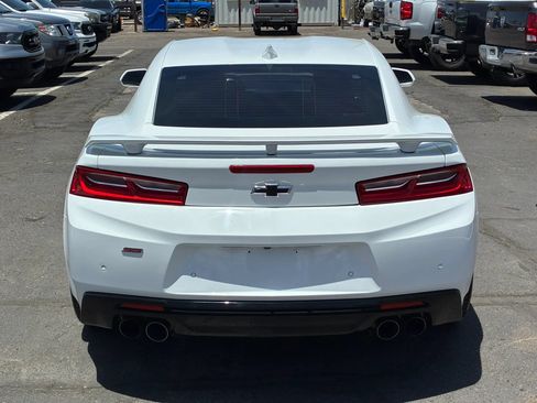 Used 2016 Chevrolet Camaro SS RWD image 6