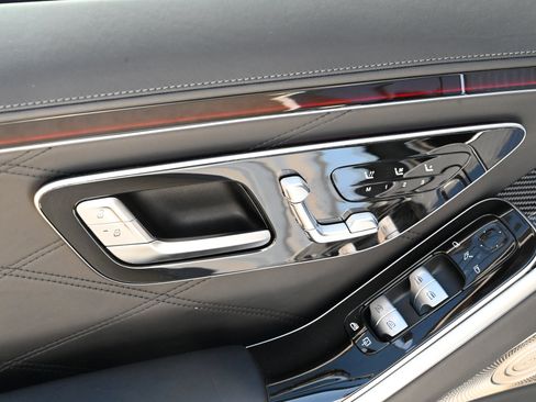 Used 2024 Mercedes-Benz S 63 AMG S image 20