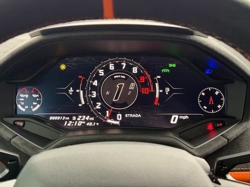 Used 2024 Lamborghini Huracan Sterrato image 42