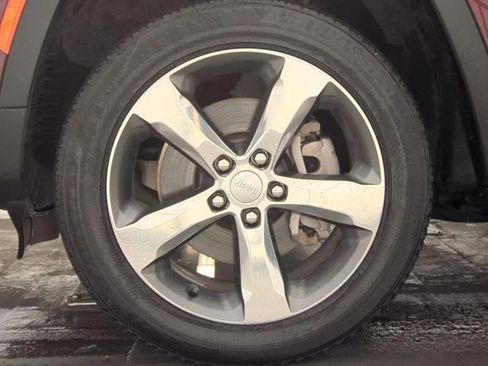 Used 2021 Jeep Grand Cherokee L Limited image 7