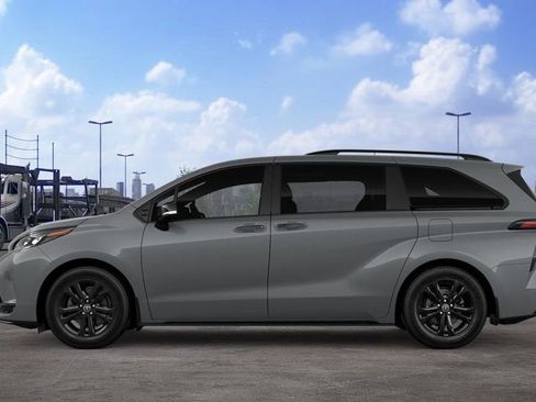 New 2026 Toyota Sienna XSE AWD/4WD image 4
