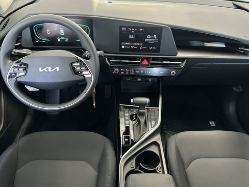 New 2026 Kia Niro LX image 13