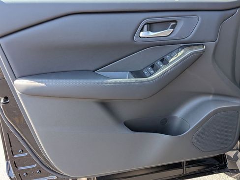 New 2026 Nissan Rogue SV image 11