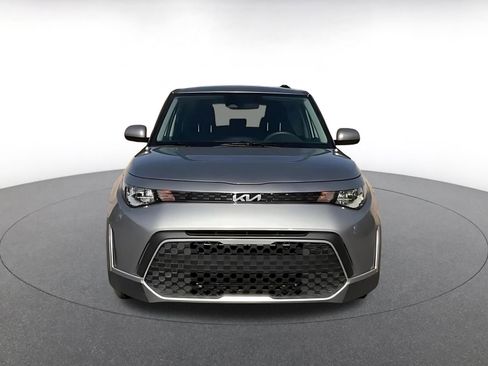 Used 2025 Kia Soul LX w/ LX Technology Package FWD image 4