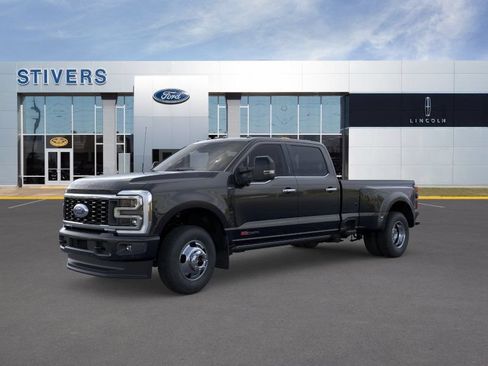 New 2026 Ford F350 4x4 Crew Cab DRW Super Duty image 2