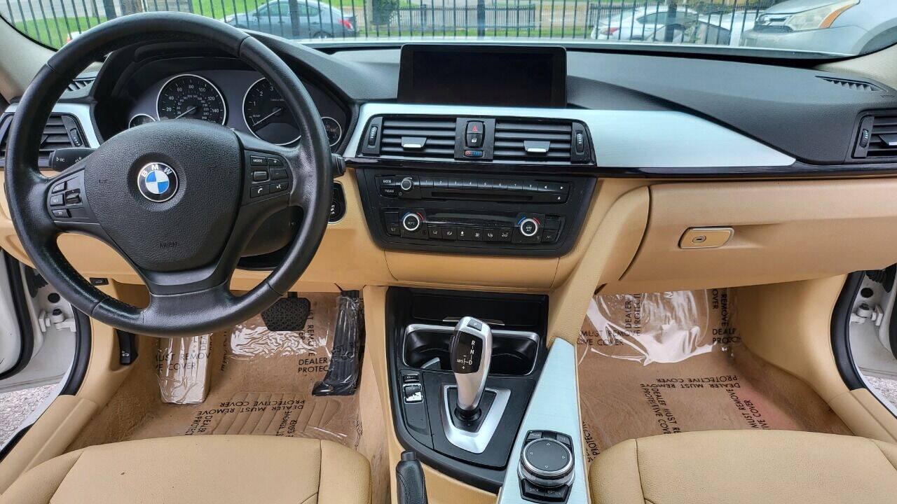Used 2015 BMW 320i Sedan RWD image 21