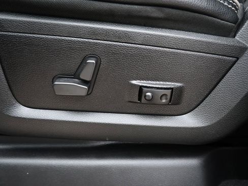 Used 2023 RAM 2500 Laramie w/ Night Edition AWD/4WD image 32