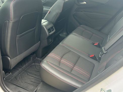 Used 2023 Chevrolet Equinox RS w/ LPO, Floor Liner Package FWD image 20