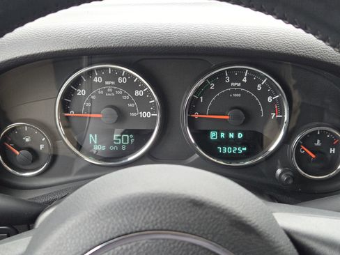 Used 2016 Jeep Wrangler Rubicon w/ Dual Top Group image 18