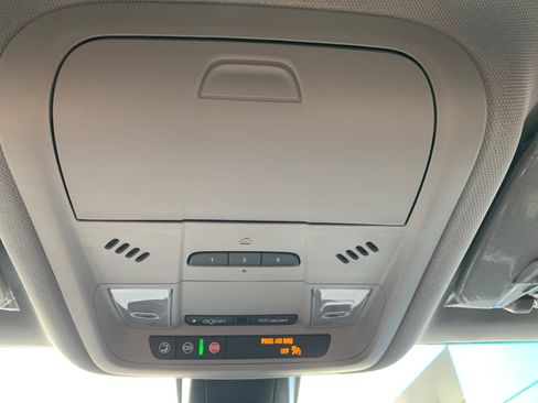 New 2026 Chevrolet Blazer LT image 37