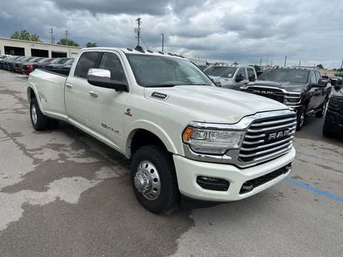 Used 2022 RAM 3500 Limited AWD/4WD image 21