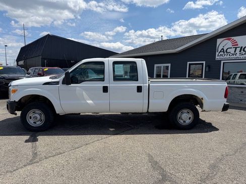 Used 2014 Ford F250 XL AWD/4WD image 2
