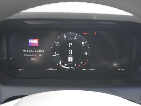 Used 2025 Land Rover Discovery Sport S AWD/4WD image 11