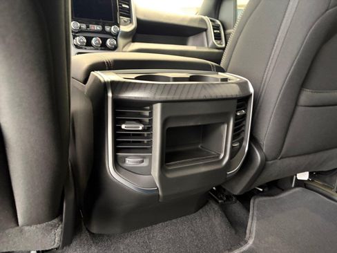 New 2026 RAM 1500 Express AWD/4WD image 32