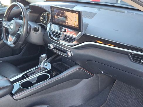 Certified 2024 Nissan Altima 2.5 SR w/ SR Premium Package image 29