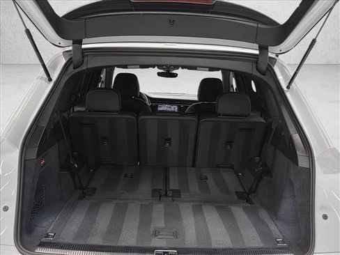 Certified 2025 Audi Q7 3.0T Premium Plus image 28
