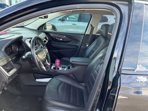 Used 2023 GMC Terrain Denali w/ Denali Premium Package image 11