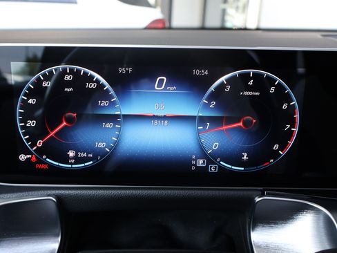 Certified 2021 Mercedes-Benz GLB 250 image 31