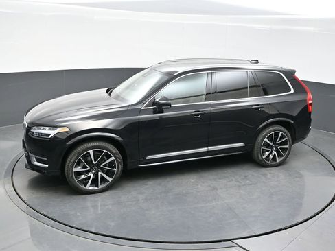 Used 2023 Volvo XC90 B6 Plus AWD/4WD image 34