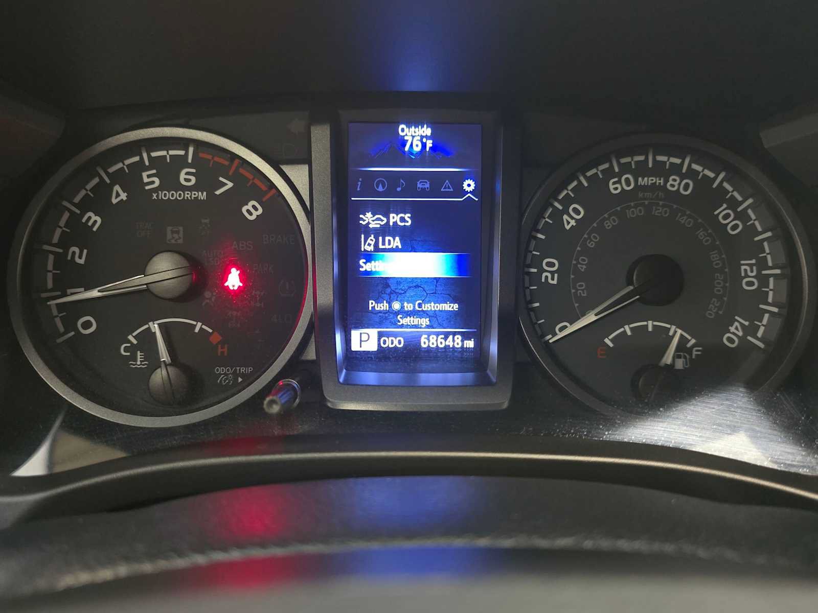 Used 2020 Toyota Tacoma TRD Off-Road w/ TRD Premium Off Road Package AWD/4WD image 12