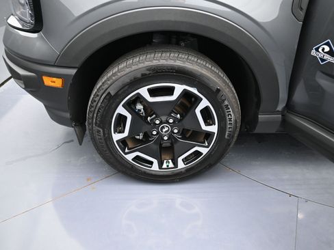 Used 2024 Ford Bronco Sport Outer Banks image 20