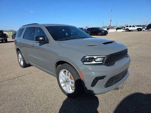 Used 2023 Dodge Durango R/T image 2
