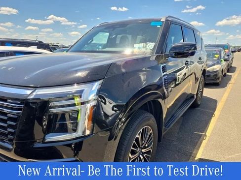 Used 2025 Nissan Armada Platinum AWD/4WD image 1