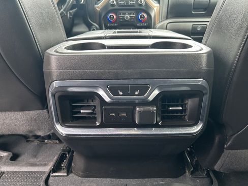 Used 2021 Chevrolet Silverado 2500 High Country w/ Technology Package image 18