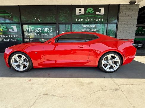 Used 2019 Chevrolet Camaro SS image 4