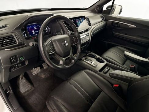 Used 2023 Honda Passport TrailSport image 29