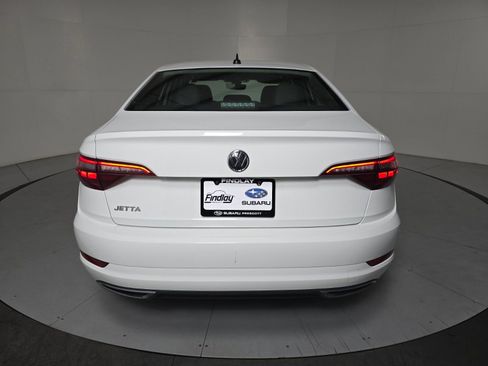 Used 2020 Volkswagen Jetta SEL Premium image 4
