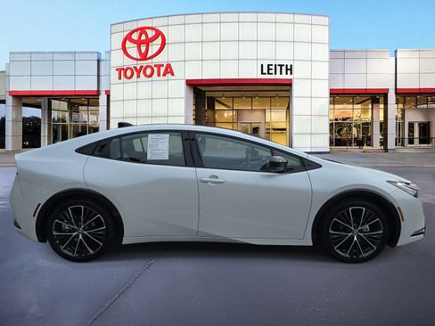 Used 2026 Toyota Prius Limited image 4