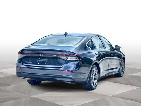 Used 2023 Honda Accord EX image 8