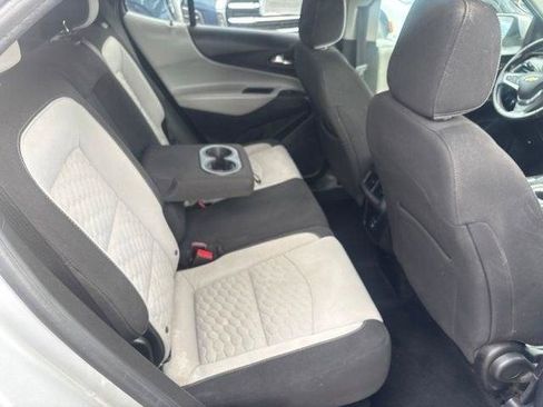 Used 2019 Chevrolet Equinox LT FWD image 19