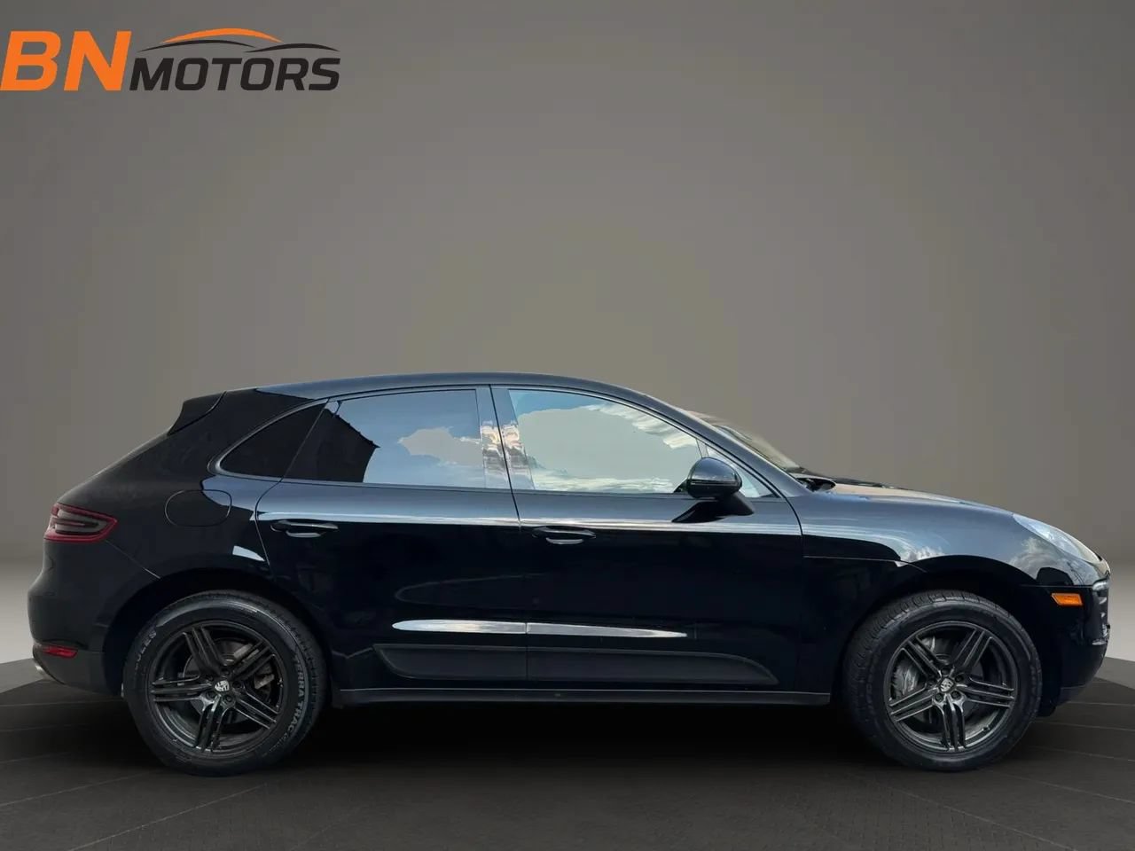 Used 2015 Porsche Macan S AWD/4WD image 5