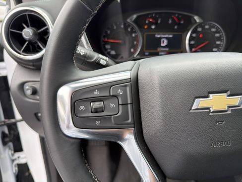 Used 2024 Chevrolet Blazer LT w/ Sound & Technology Package FWD image 25