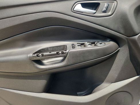 Used 2014 Ford Escape SE FWD image 19