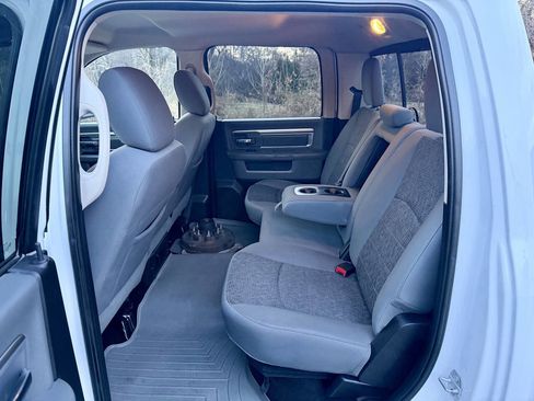 Used 2016 RAM 3500 SLT w/ Quick Order Package 29G SLT image 11