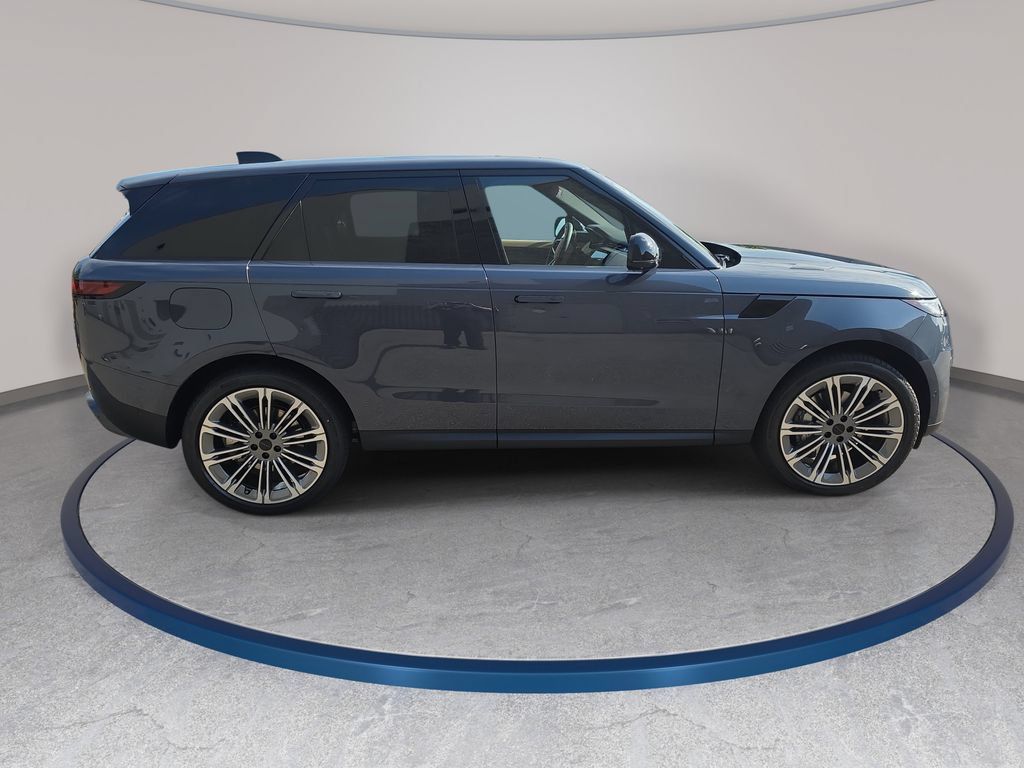 New 2026 Land Rover Range Rover Sport SE AWD/4WD image 4