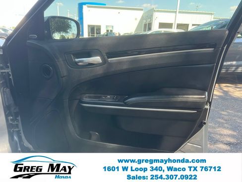 Used 2022 Chrysler 300 S RWD image 12
