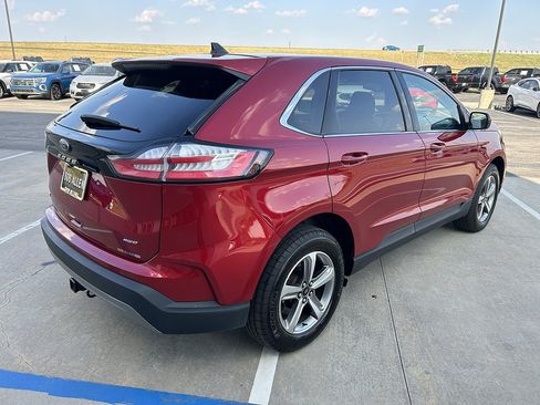 Used 2024 Ford Edge SEL w/ Convenience Package AWD/4WD image 5