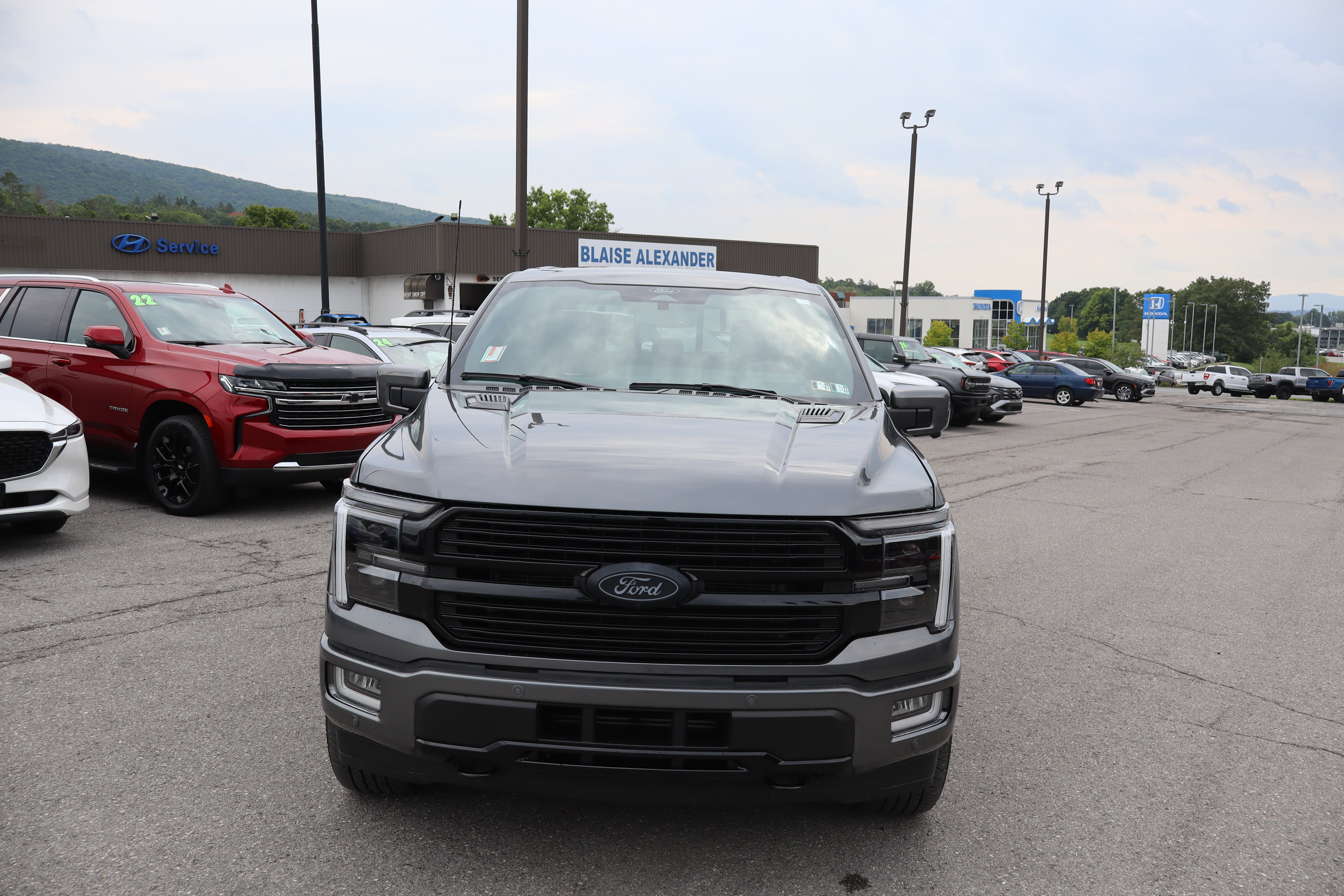 Used 2025 Ford F150 Platinum w/ Equipment Group 702A High AWD/4WD image 10